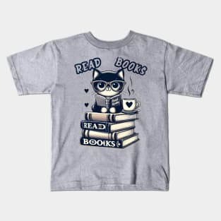 Funny cat Read Books book lovers cat lovers Kids T-Shirt